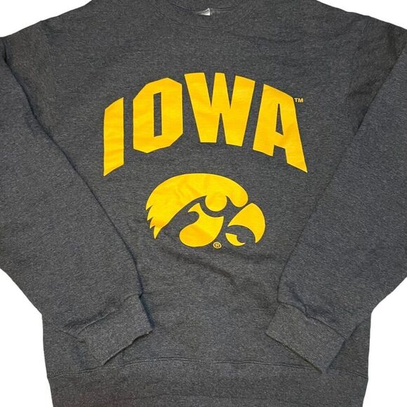 Iowa Hawkeyes Sweatshirt Size Medium Gray Big Logo NCAA Football Long Sleeve - Picture 3 of 5